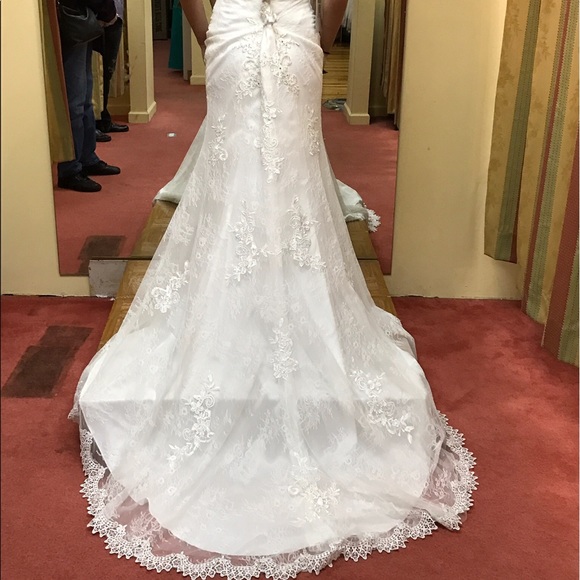 Wedding Dress! - Picture 6 of 6